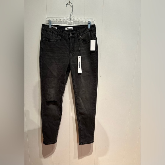 Vigoss Destructed Midrise Skinny Jeans Black Wash Distressed Denim Size 28 NWT - Picture 4 of 5